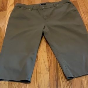 Purple & More~Capris 🤎